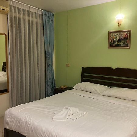 Md House Hotel Chiang Mai Ngoại thất bức ảnh