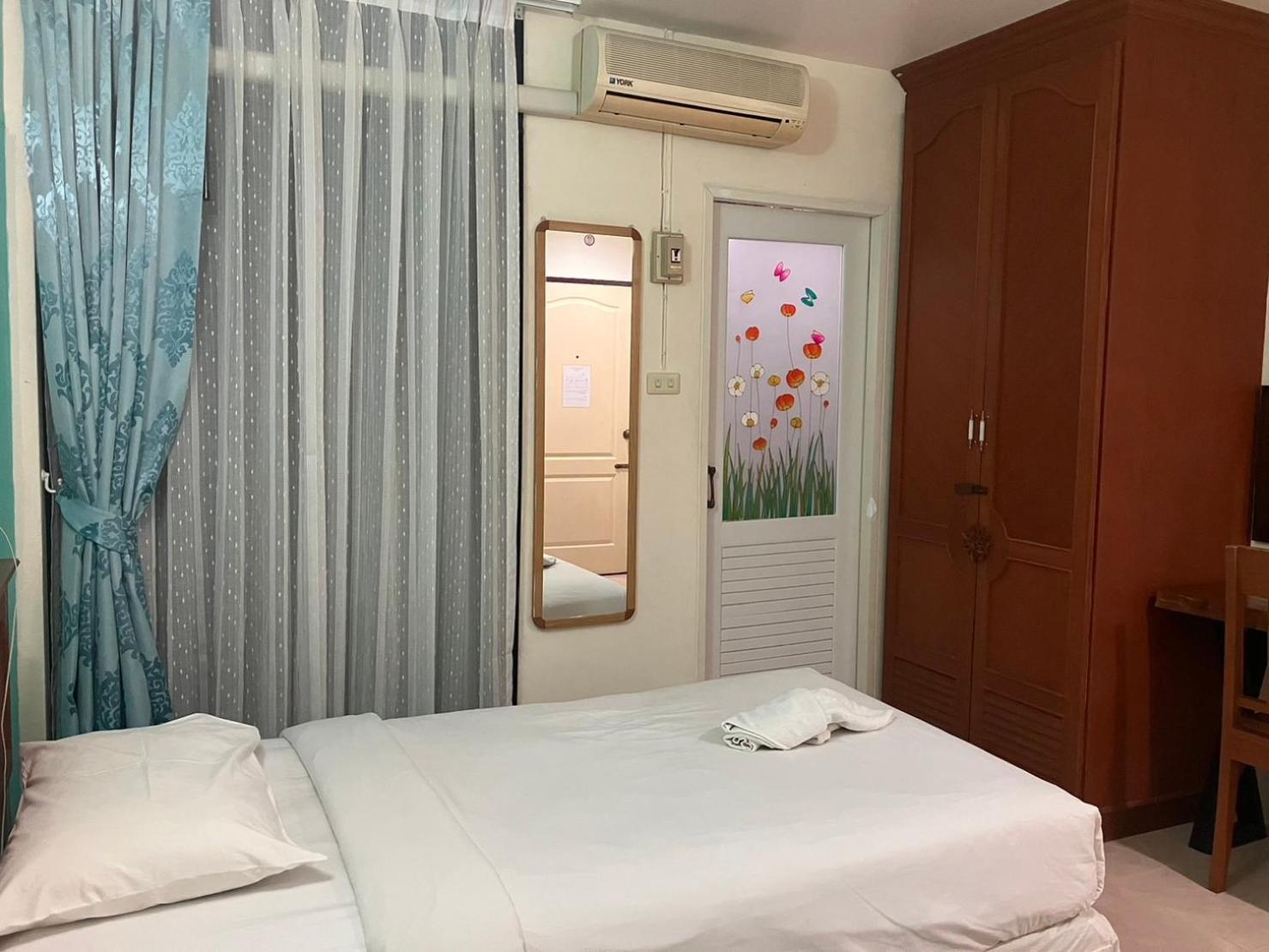Md House Hotel Chiang Mai Ngoại thất bức ảnh
