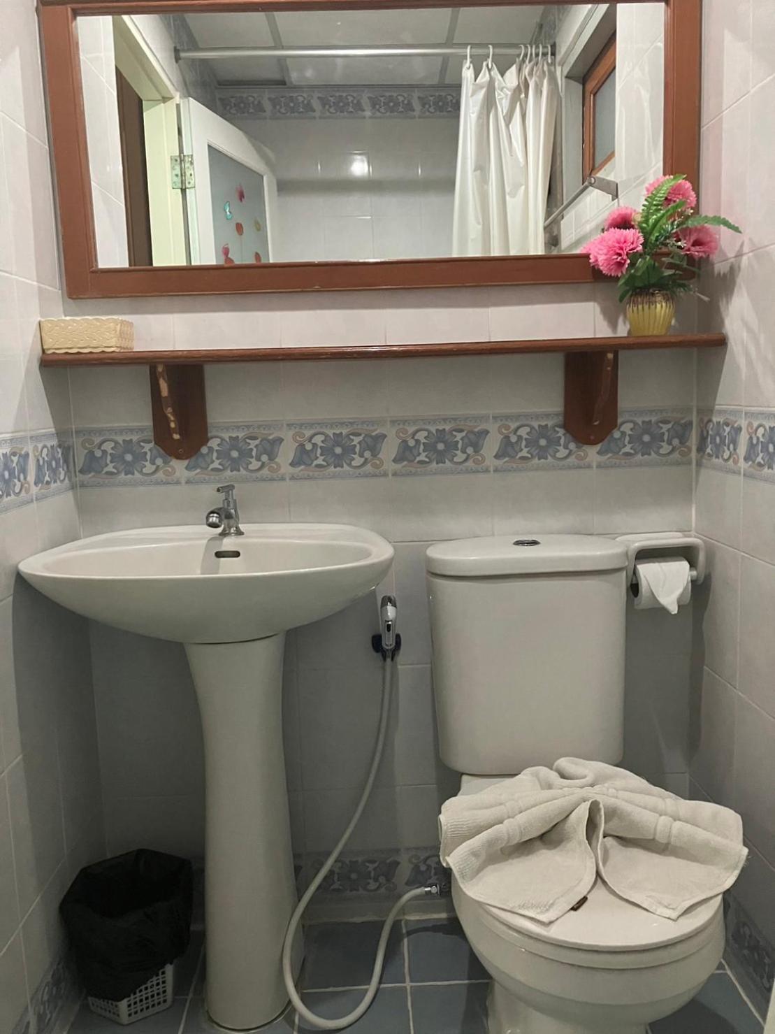 Md House Hotel Chiang Mai Ngoại thất bức ảnh