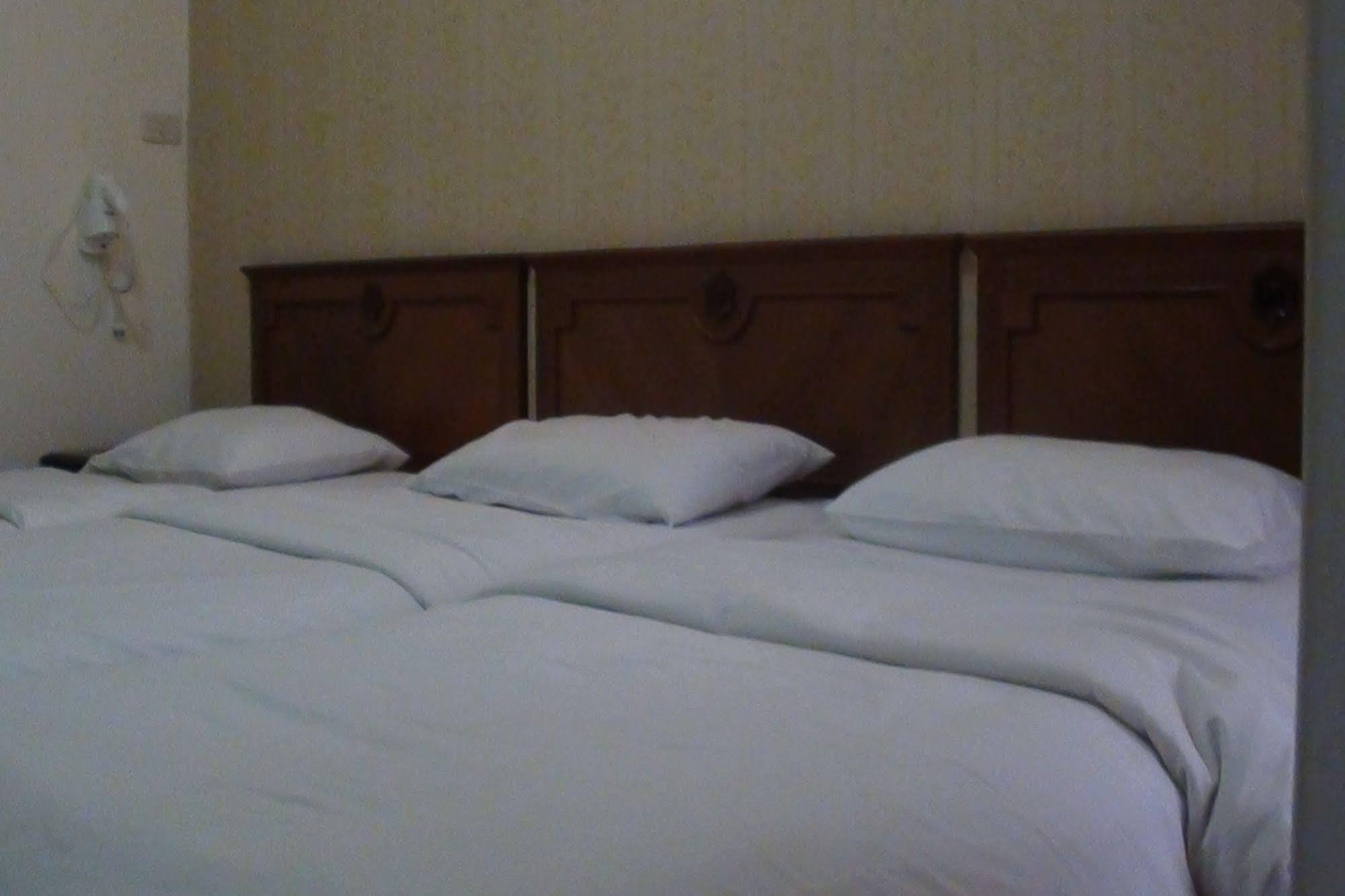Md House Hotel Chiang Mai Ngoại thất bức ảnh