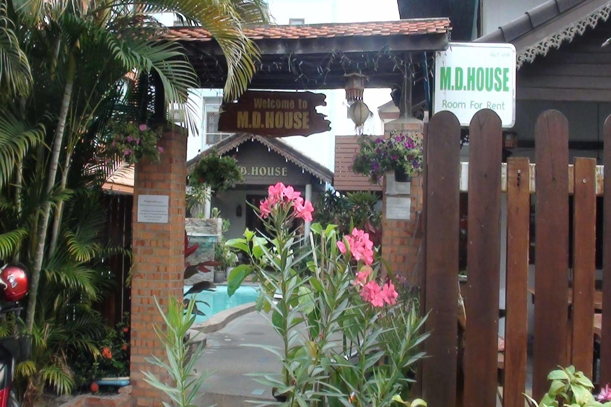 Md House Hotel Chiang Mai Ngoại thất bức ảnh